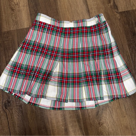 NWOT American Eagle Outfitters Plaid Skater School Girl Style Mini Skirt - Picture 2 of 9